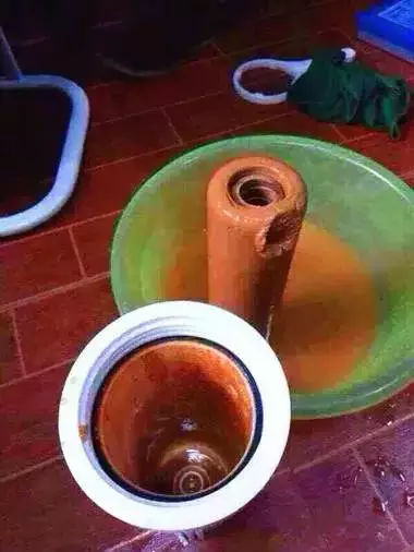 看看您家用的水管，是不銹鋼水管太貴，還是家人的健康不值得投資？